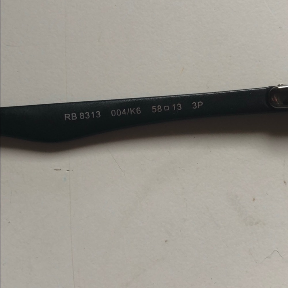 Polarized ray bans carbon fiber - Picture 3 of 4